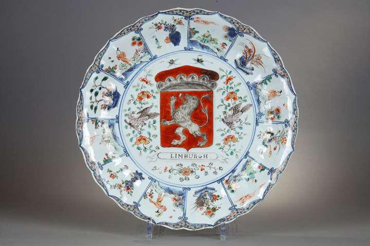 Dish porcelain "Famille Verte"  with armorial of "Duché de Limpurgh " Chine